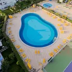 Casa Saudade - Oasis Parque Country Club بورتيماو